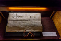 JG_250814_KRK_7778.jpg-Noc Cracovia Sacra 2025: Korony, infuły i królewskie artefakty
