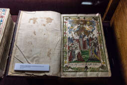 JG_250814_KRK_7780.jpg-Noc Cracovia Sacra 2025: Korony, infuły i królewskie artefakty