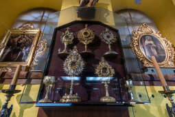 JG_250814_KRK_7788.jpg-Noc Cracovia Sacra 2025: Korony, infuły i królewskie artefakty