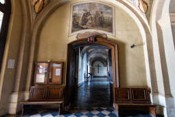 JG_250814_KRK_7819.jpg-Noc Cracovia Sacra 2025: Korony, infuły i królewskie artefakty