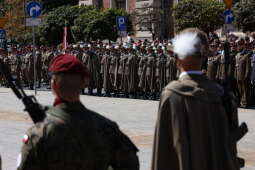 BSK_9438.jpg-Uroczystości święta Wojska Polskiego w Krakowie