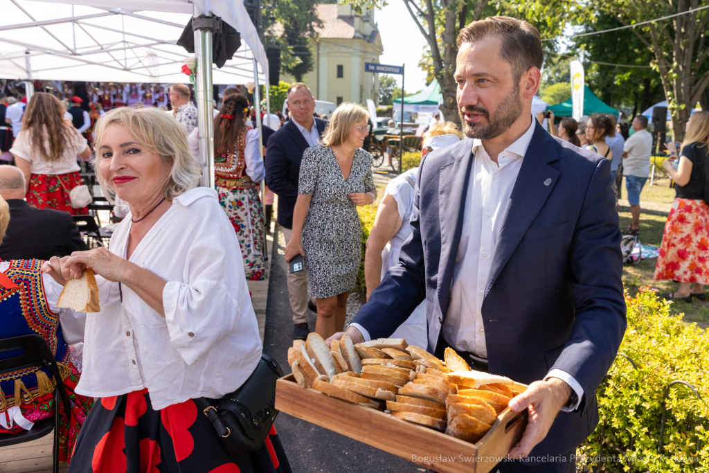 BS-250815-BSK_0220.jpg-Dożynki, Pleszów, Miszalski, Drabik  Autor: B. Świerzowski