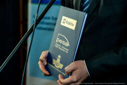 tramwaj, dwukierunkowy, umowa, PESA, MPK, Miszalski, Zdziarski, Świerczyński