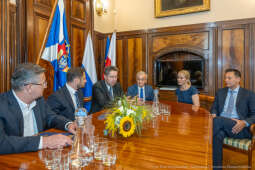 tramwaj, dwukierunkowy, umowa, PESA, MPK, Miszalski, Zdziarski, Świerczyński