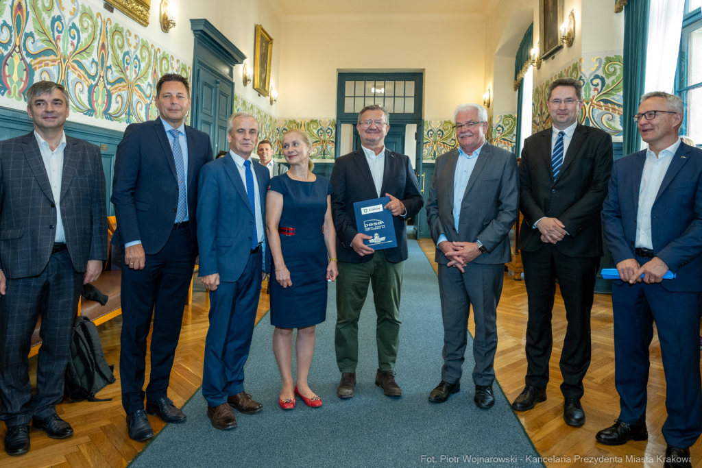 tramwaj, dwukierunkowy, umowa, PESA, MPK, Miszalski, Zdziarski, Świerczyński  Autor: P. Wojnarowski