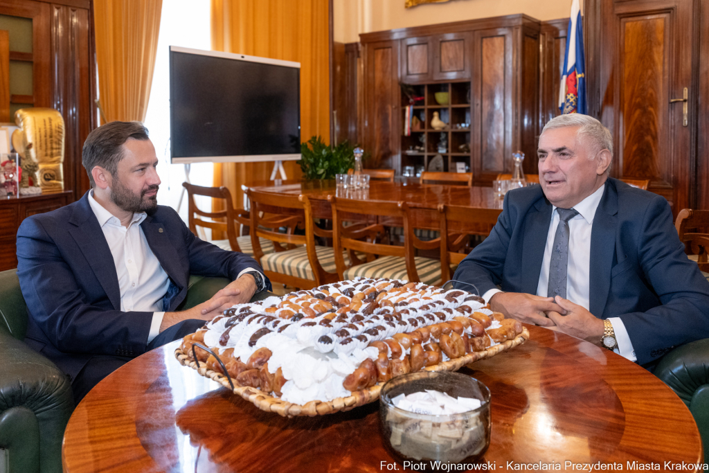 PW_553_006_fot. Piotr Wojnarowski.jpg-Miszalski, dyplomaci, spotkanie, Krakowski Klub Konsularny  Autor: P. Wojnarowski