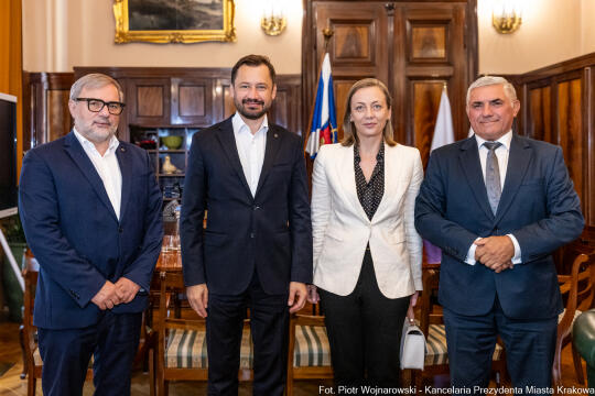 PW_553_009_fot. Piotr Wojnarowski.jpg-Miszalski, dyplomaci, spotkanie, Krakowski Klub Konsularny