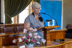 20250821-BSK_1736.jpg-Nowi liderzy w oświacie, podziękowania dla ustępujących