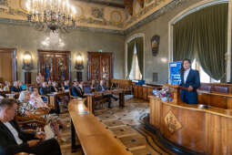 20250821-BSK_1886.jpg-Nowi liderzy w oświacie, podziękowania dla ustępujących