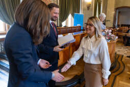 20250821-BSK_1964.jpg-Nowi liderzy w oświacie, podziękowania dla ustępujących