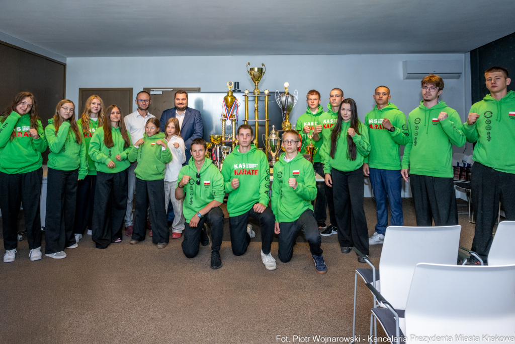 Sęk, karate, Krakowska Akademia Sportu, medaliści, spotkanie  Autor: P. Wojnarowski