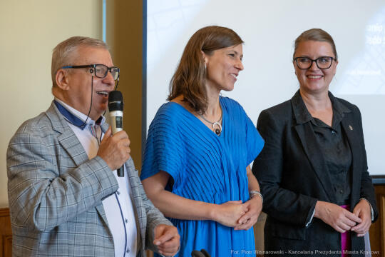 PW_559_005_fot. Piotr Wojnarowski.jpg-Klaman, PASIOS, Pietrzyk, seniorzy, program, integracja