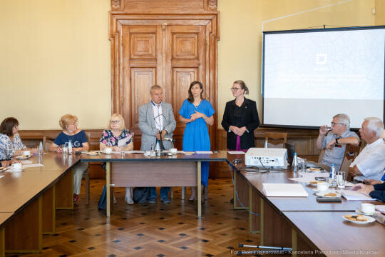 PW_559_007_fot. Piotr Wojnarowski.jpg-Klaman, PASIOS, Pietrzyk, seniorzy, program, integracja