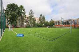 VeT32ajQ.jpeg-Inauguracja roku szkolnego, prezydent otworzył halę w XXX LO