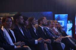 lYMpUTMA.jpeg-Inauguracja roku szkolnego, prezydent otworzył halę w XXX LO