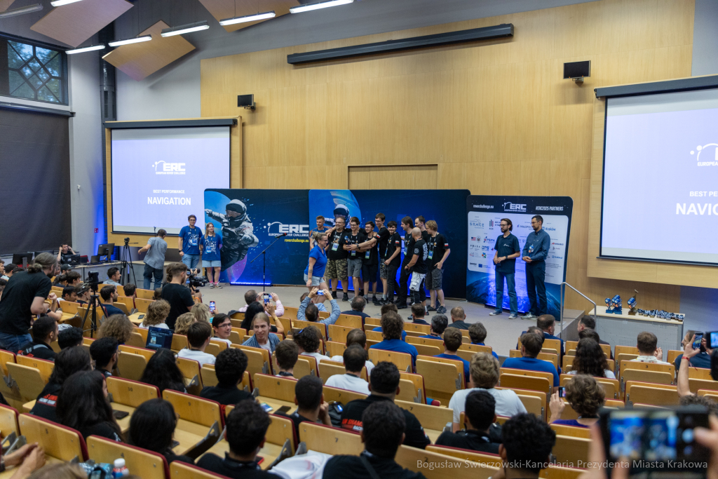 BS-250831-BSK_7124.jpg-ERC, Miszalski, Dekoracja  Autor: B. Świerzowski