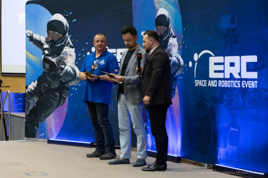 BS-250831-BSK_7170.jpg-ERC, Miszalski, Dekoracja