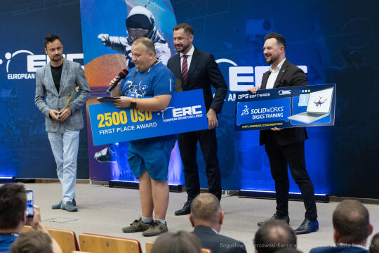 BS-250831-BSK_7247.jpg-ERC, Miszalski, Dekoracja