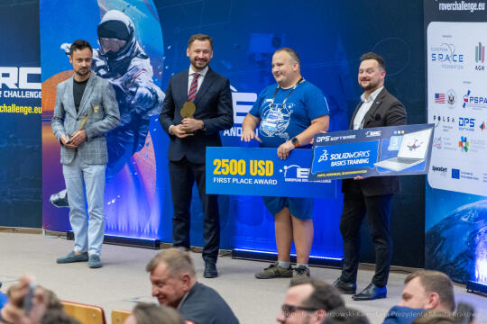 BS-250831-BSK_7258.jpg-ERC, Miszalski, Dekoracja