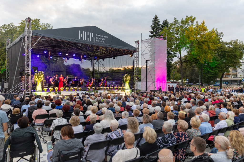 BS-250831-BSK_7536.jpg-Gala Operetkowa, Sęk  Autor: B. Świerzowski