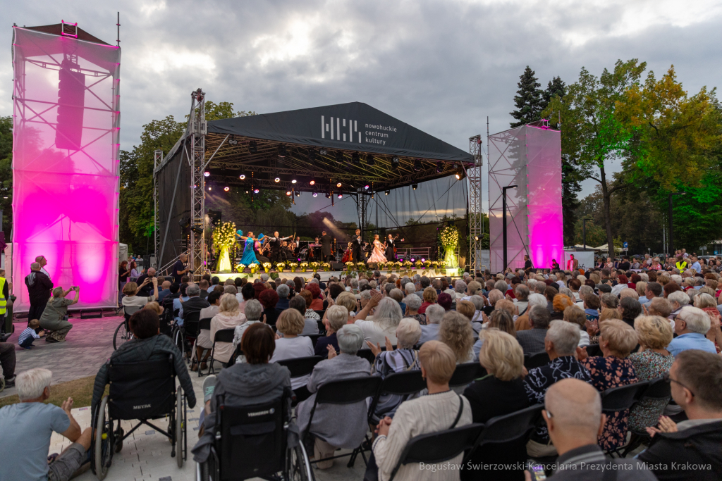 BS-250831-BSK_7675.jpg-Gala Operetkowa, Sęk  Autor: B. Świerzowski