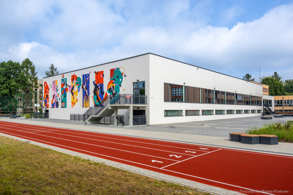 Miszalski, XXX, LO, Liceum Ogólnokształcące, nowy rok szkolny, Raś, Klaman, hala, Pasek  Autor: P. Wojnarowski