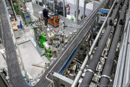 PW_564_013_fot. Piotr Wojnarowski.jpg-Miszalski, Solaris, wizyta, synchrotron, badania, technologia