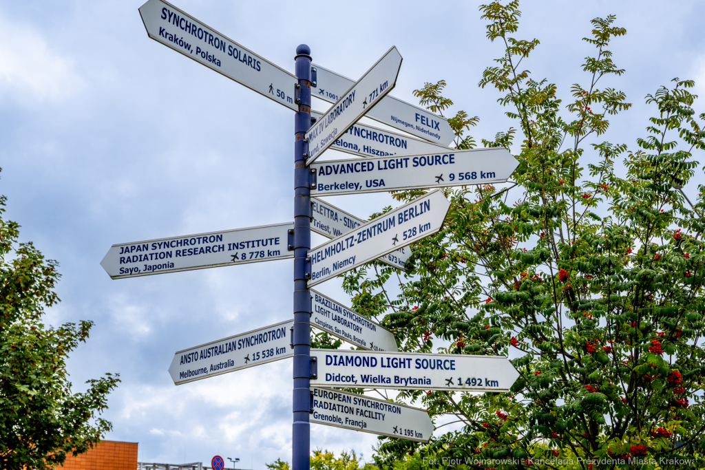 PW_564_020_fot. Piotr Wojnarowski.jpg-Miszalski, Solaris, wizyta, synchrotron, badania, technologia  Autor: P. Wojnarowski