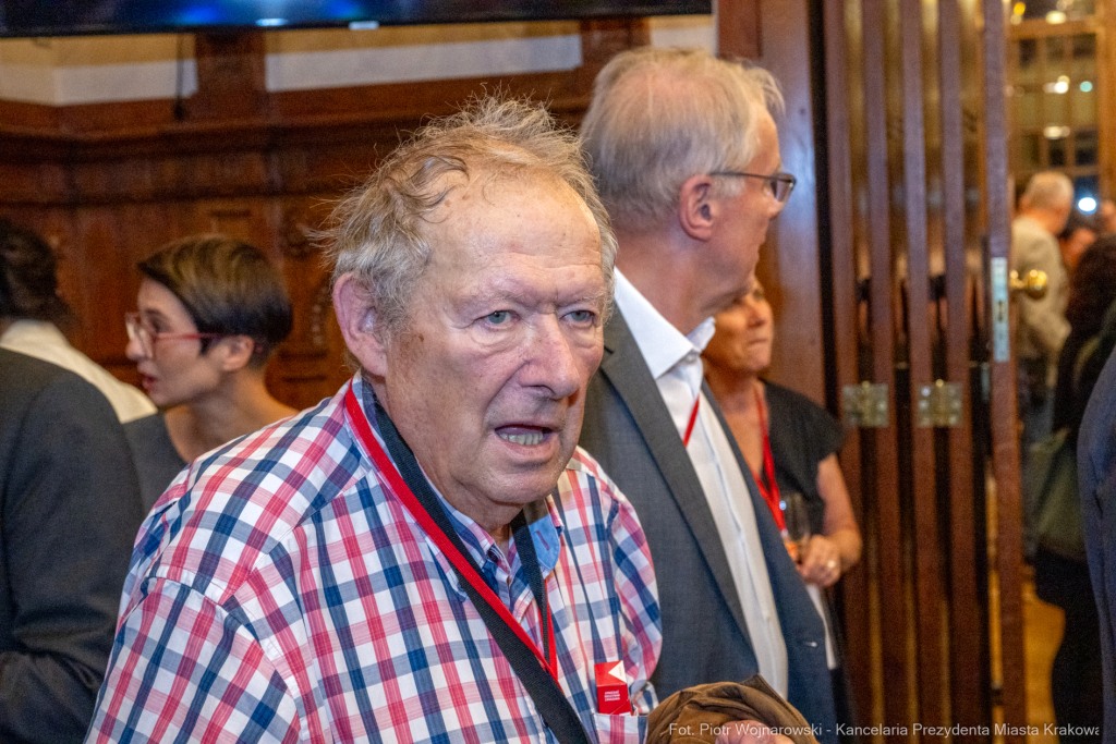 PW_563_004_fot. Piotr Wojnarowski.jpg-PEN, Kracik, Tokarczuk, Michnik, kongres  Autor: P. Wojnarowski