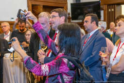 PW_563_009_fot. Piotr Wojnarowski.jpg-PEN, Kracik, Tokarczuk, Michnik, kongres