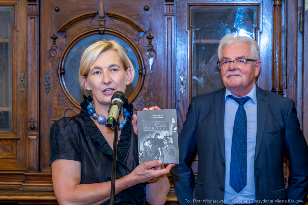 PW_563_010_fot. Piotr Wojnarowski.jpg-PEN, Kracik, Tokarczuk, Michnik, kongres  Autor: P. Wojnarowski