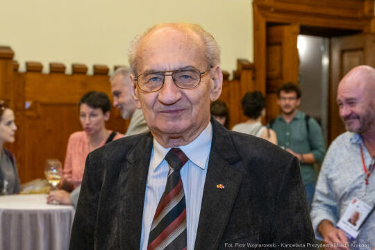 PW_563_031_fot. Piotr Wojnarowski.jpg-PEN, Kracik, Tokarczuk, Michnik, kongres