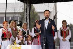 0xX2RmKg.jpeg-Dożynki na os. Przewóz