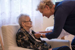 20250829_gloria_artis-03.jpg-Wielkie wyróżnienie dla naszej Mieszkanki – Pani Apolonii Ptak.