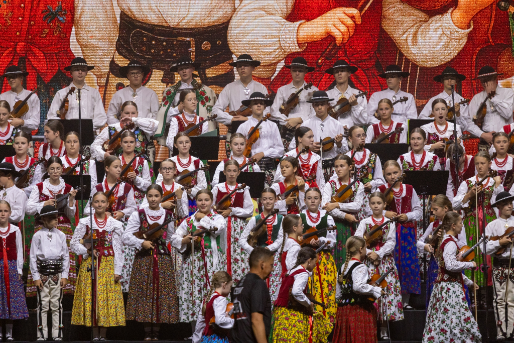 BSK_2017.jpg-Mała Armia Janosika, Sęk  Autor: B. Świerzowski