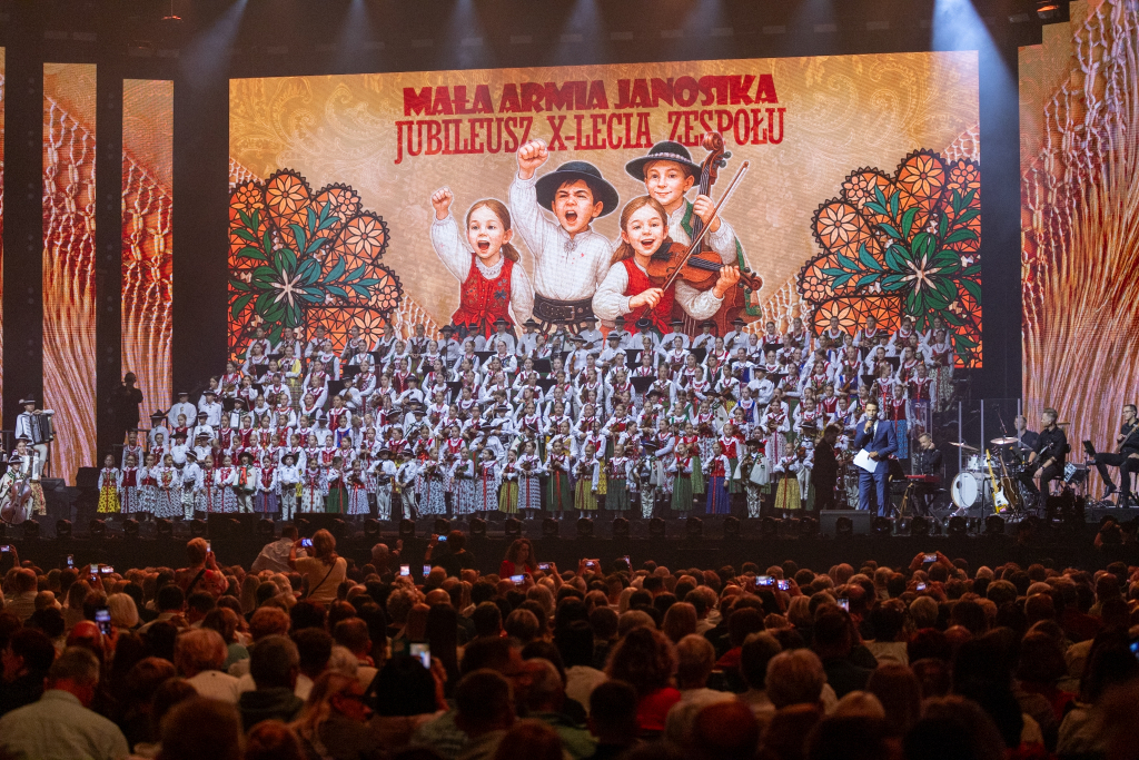 BSK_2029.jpg-Mała Armia Janosika, Sęk  Autor: B. Świerzowski