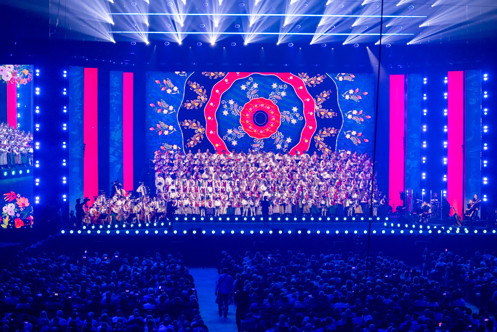 BSK_2114.jpg-Mała Armia Janosika, Sęk  Autor: B. Świerzowski