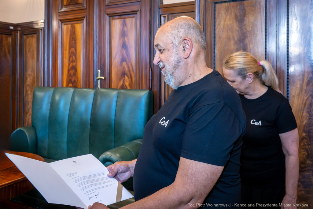 PW_568_008_fot. Piotr Wojnarowski.jpg-Miszalski, Cor et Animus, paratancerze, spotkanie, zdjęcia  Autor: P. Wojnarowski