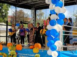 02 (1).jpg-Jubileuszowe Pożegnanie Lata u Helclów 2025.