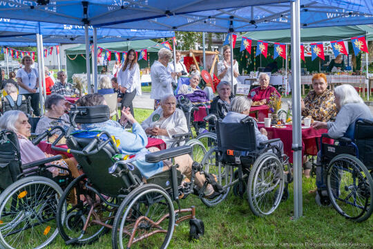 PW_570_020_fot. Piotr Wojnarowski.jpg-Miszalski,Klaman, Praska, DPS, piknik, zdjęcia