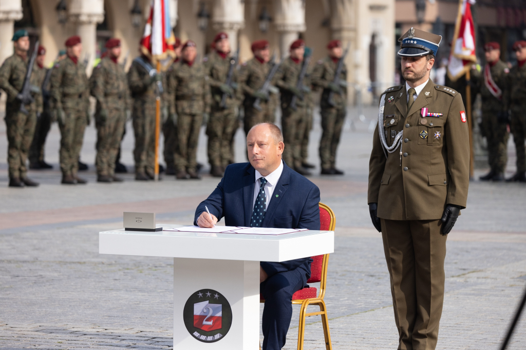 BSK_7299.jpg-WP, Sztandar, Miszalski,  Autor: B. Świerzowski