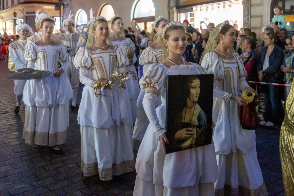 BSK_8295.jpg-Kronika Polska, Miszalski, Sęk  Autor: B. Świerzowski