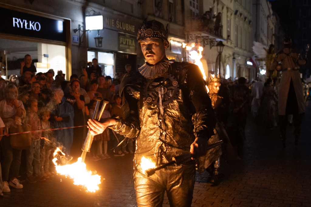 BSK_8358.jpg-Kronika Polska, Miszalski, Sęk  Autor: B. Świerzowski