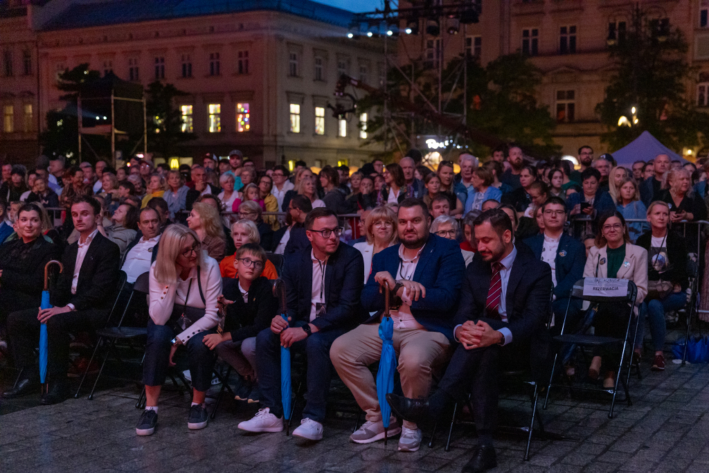 BSK_8368.jpg-Kronika Polska, Miszalski, Sęk  Autor: B. Świerzowski