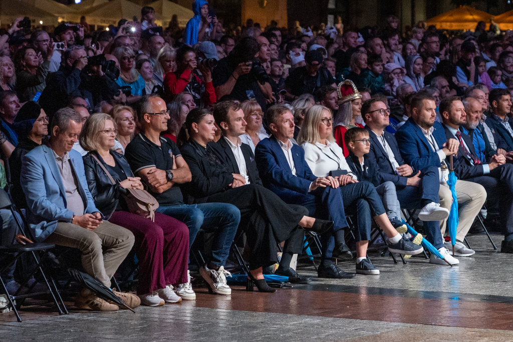 BSK_8638.jpg-Kronika Polska, Miszalski, Sęk  Autor: B. Świerzowski