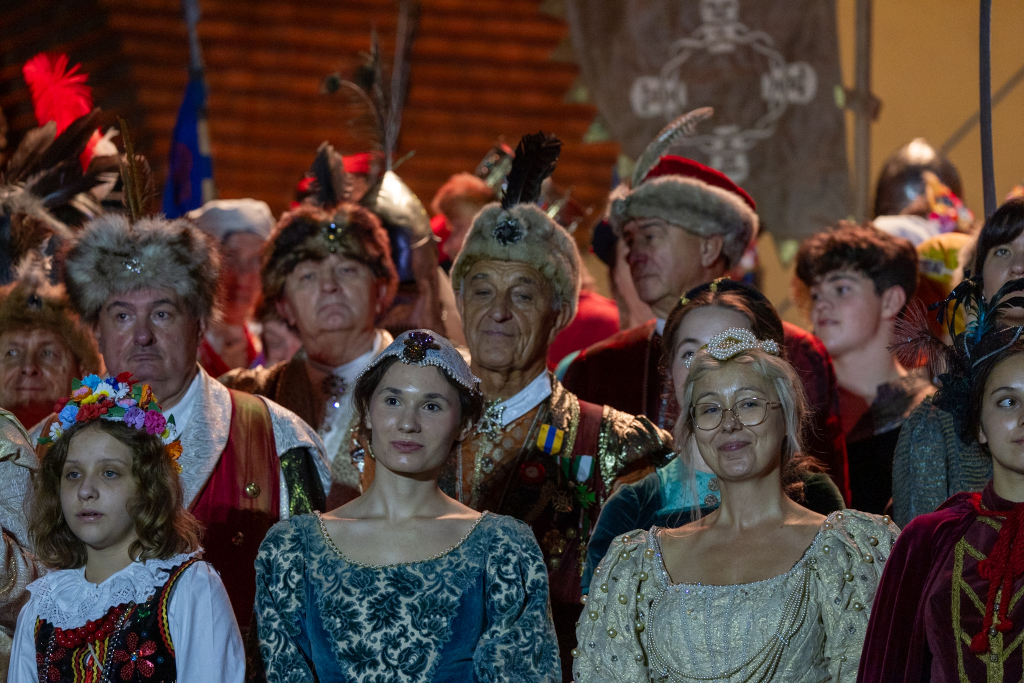 BSK_8751.jpg-Kronika Polska, Miszalski, Sęk  Autor: B. Świerzowski