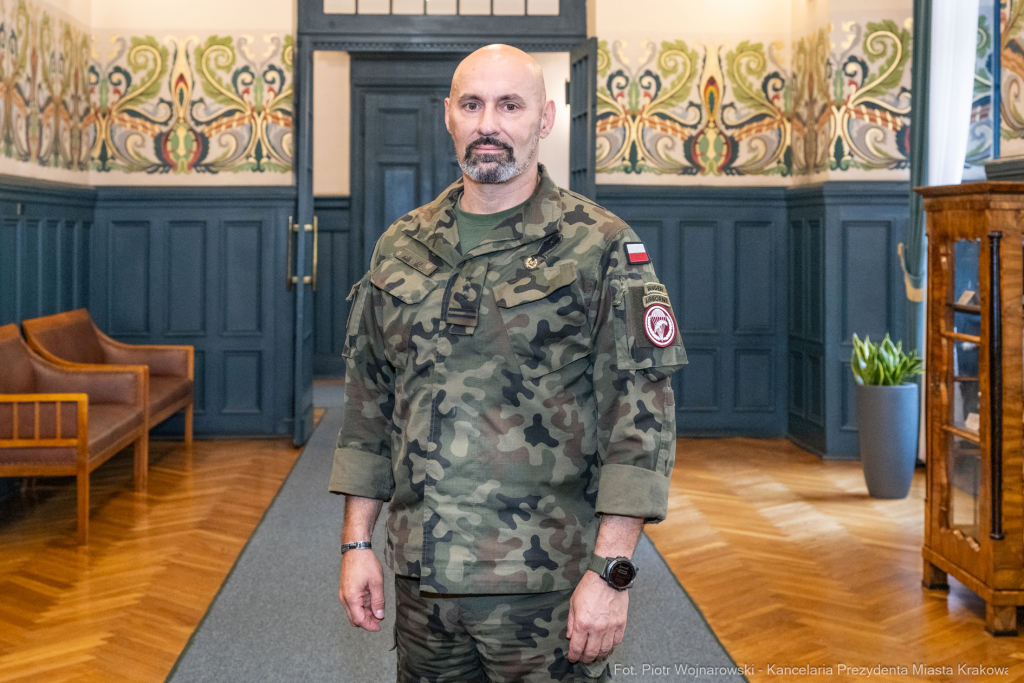 PW_573_007_fot. Piotr Wojnarowski.jpg-Miszalski, Bieniek, 6 BPD, spotkanie, zdjęcia  Autor: P. Wojnarowski