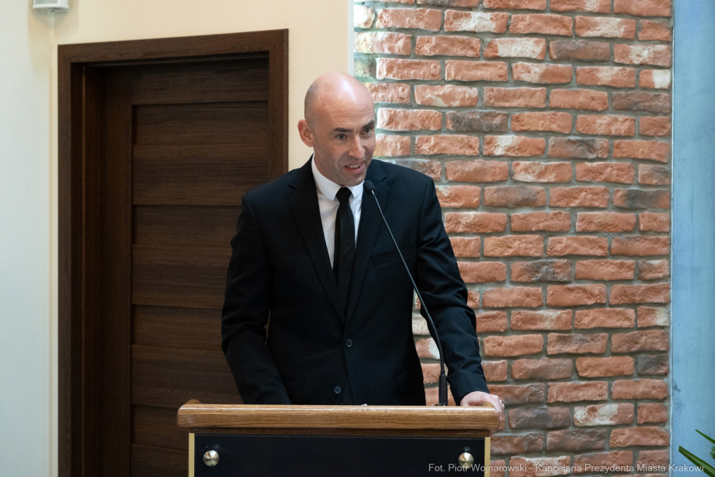 PW_575_017_fot. Piotr Wojnarowski.jpg-Pogrzeb Jadwigi Osuchowej na Cmentarzu Rakowickim  Autor: P. Wojnarowski