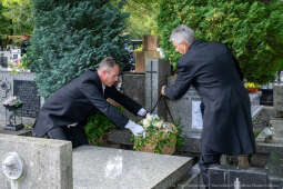 PW_575_027_fot. Piotr Wojnarowski.jpg-Pogrzeb Jadwigi Osuchowej na Cmentarzu Rakowickim