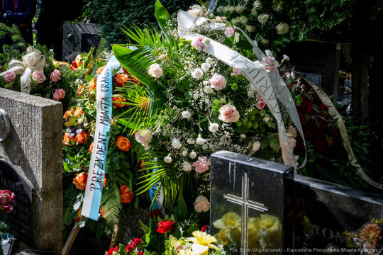PW_575_032_fot. Piotr Wojnarowski.jpg-Pogrzeb Jadwigi Osuchowej na Cmentarzu Rakowickim